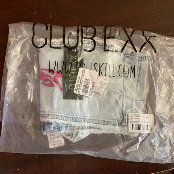 NWT Dolls Kill Club Exx Throw It Back Halter Denim Crop Top Size M - Picture 5 of 7